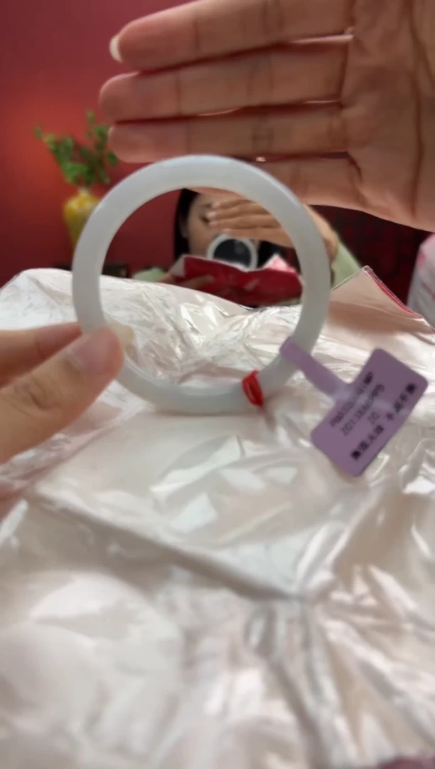 未镶嵌手镯（圆镯）翡翠翡翠手镯1
