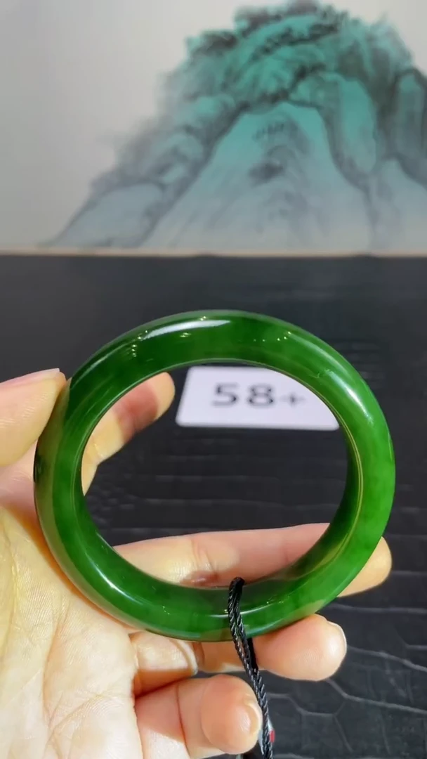 未镶嵌手镯和田玉（碧玉）一**七58+