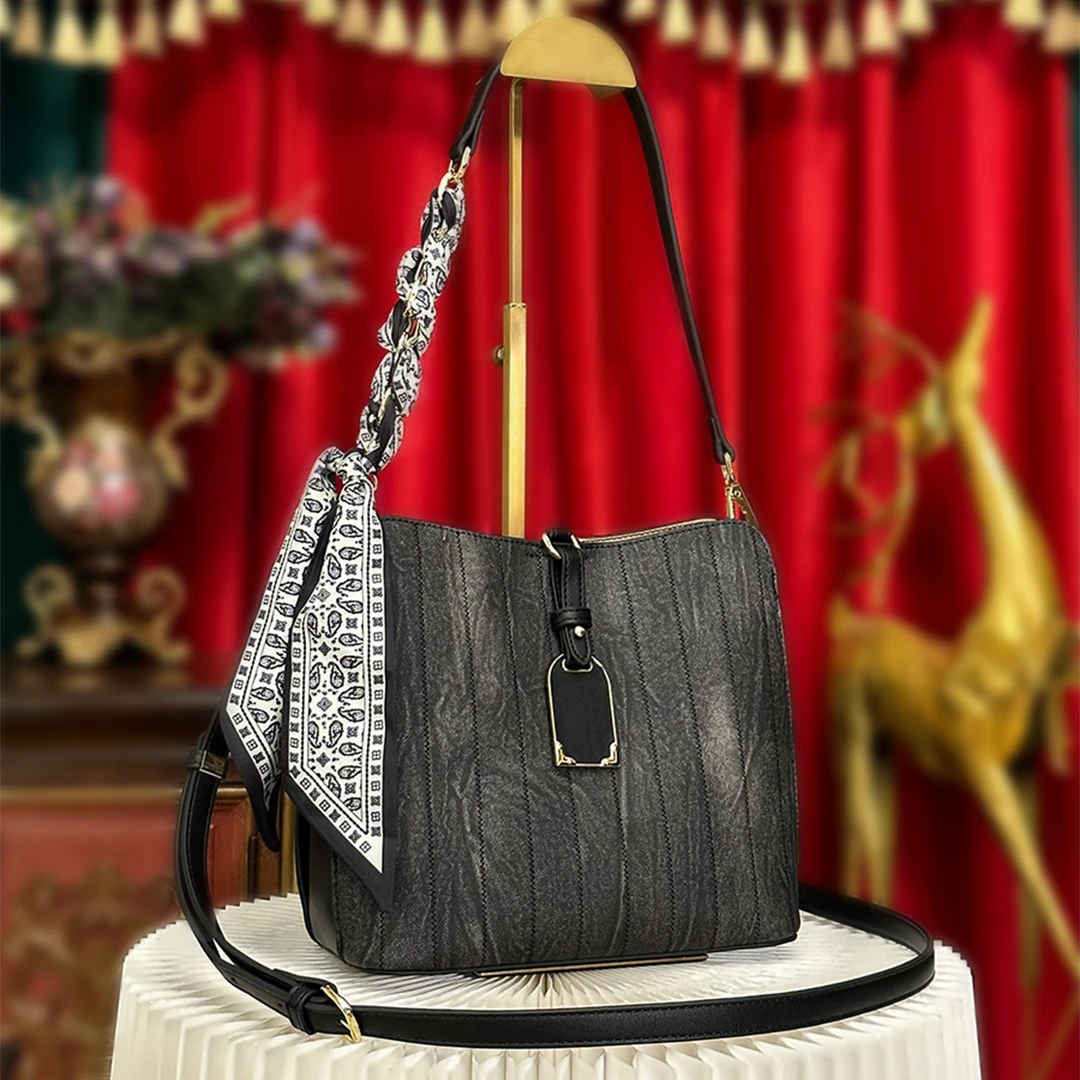 【小颜定制】新款黑色慵懒风水桶包时尚百搭斜挎包潮流女士包18800#