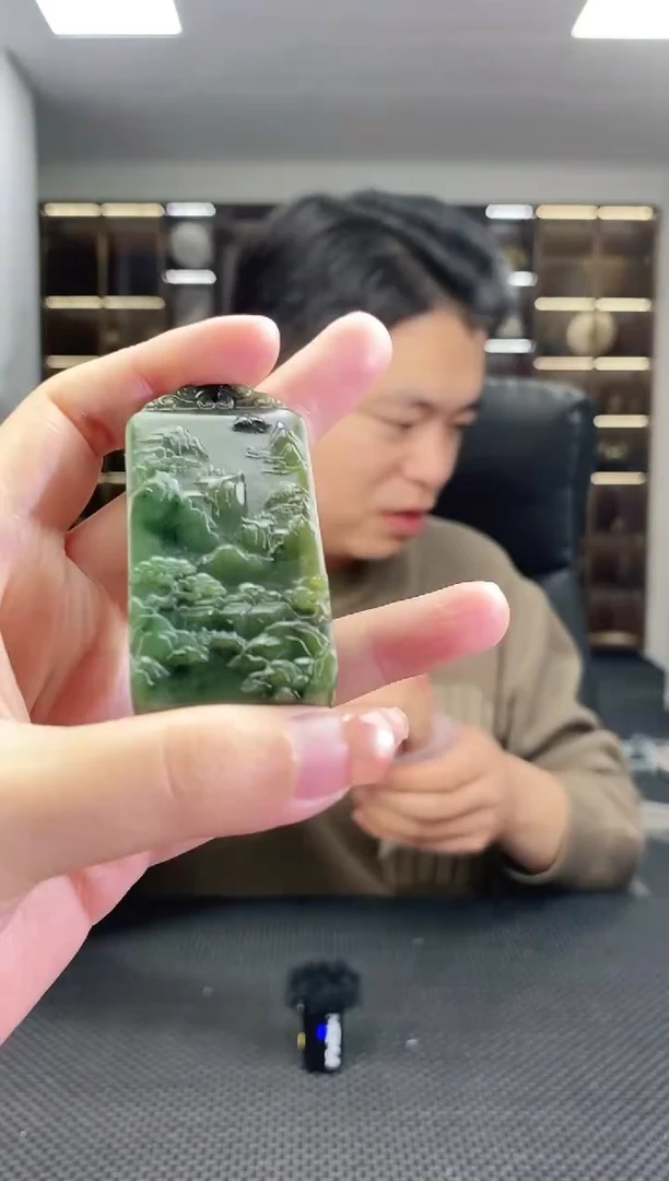 颈饰未镶嵌和田玉山水清货1
