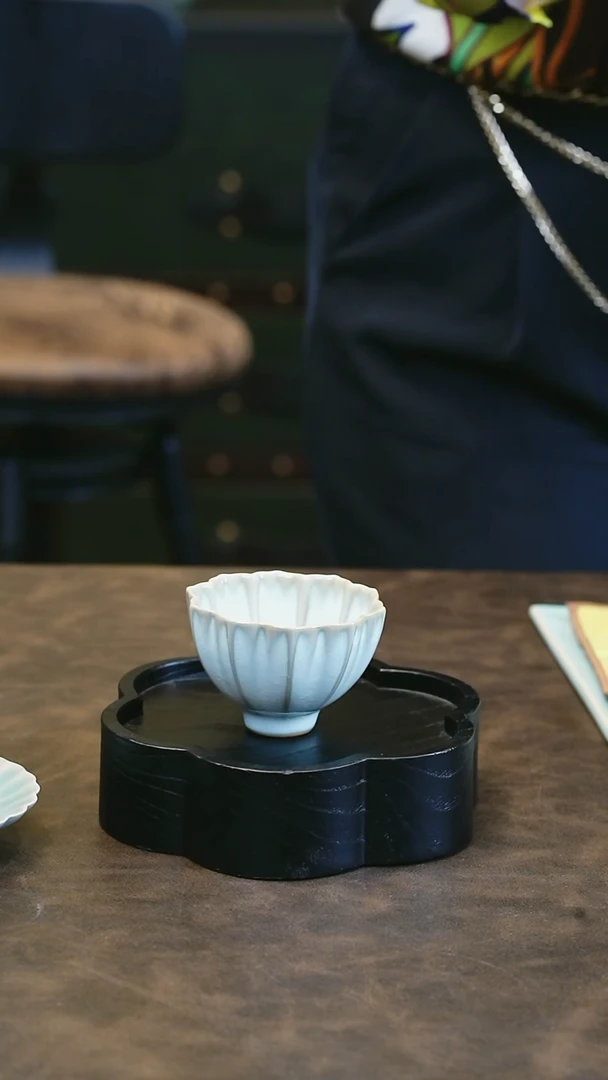 【闪购商品】 W宝丰宋官窑原产地仿古釉月白花口杯