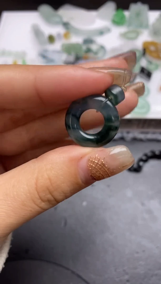 【闪购商品】定制翡翠未镶嵌翡翠毛货~