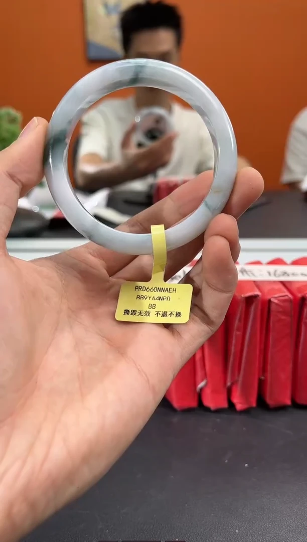 未镶嵌手镯翡翠翡翠手镯