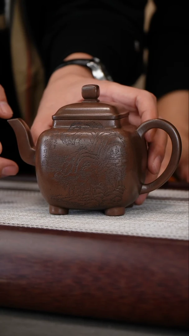 茶壶紫砂冯桂林/紫泥/四方壶/220c