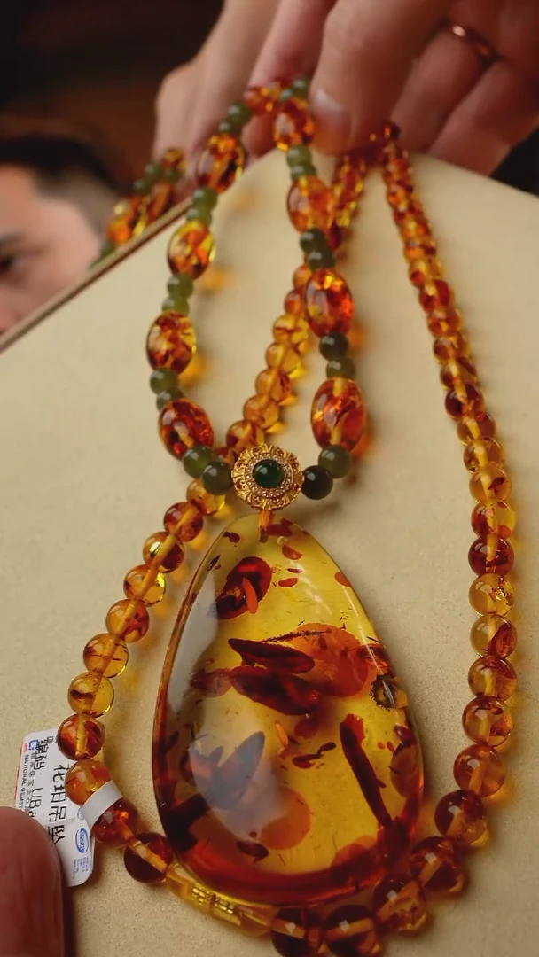 【闪购商品】琥珀颈饰未镶嵌花珀水滴吊坠