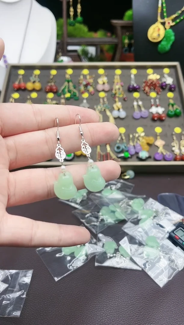 【闪购商品】玛瑙/玉髓耳钉银S925镶嵌w02000