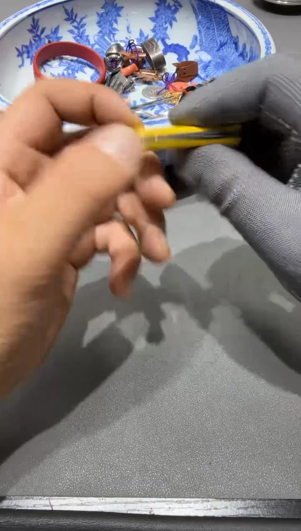 l****g小四孤品收藏中古品