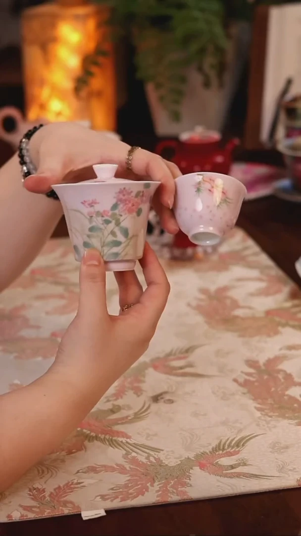 粉色结芳盖碗+杯 哈哈哈