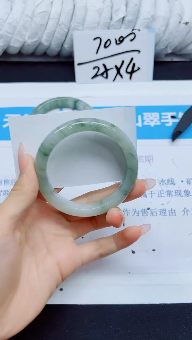 石英质玉手镯未镶嵌191/57
