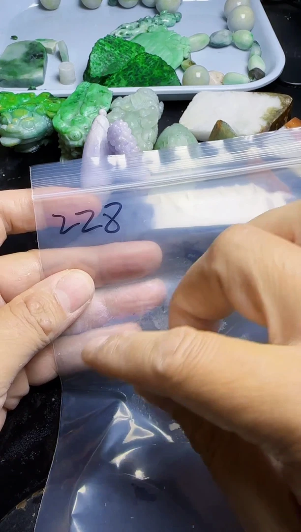 颈饰未镶嵌翡翠228  60颗