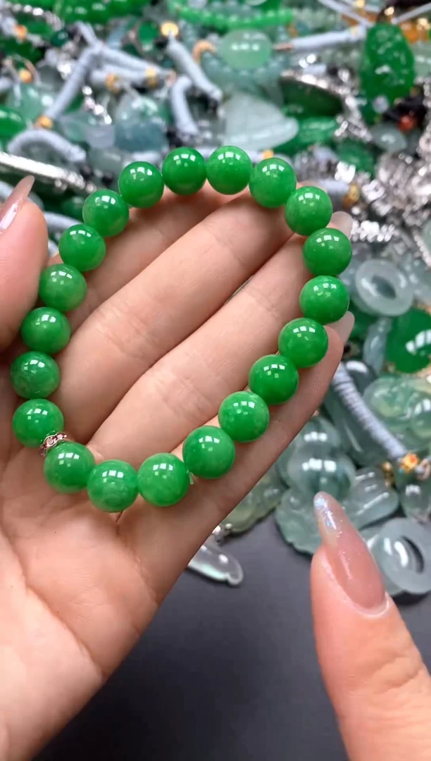 颈饰未镶嵌翡翠(配扣头多样性发其一）85