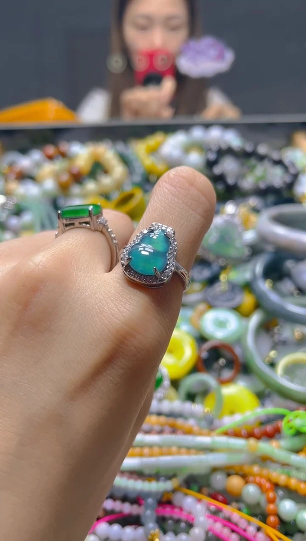 颈饰未镶嵌翡翠/B/翡翠A货，一件也是批发价