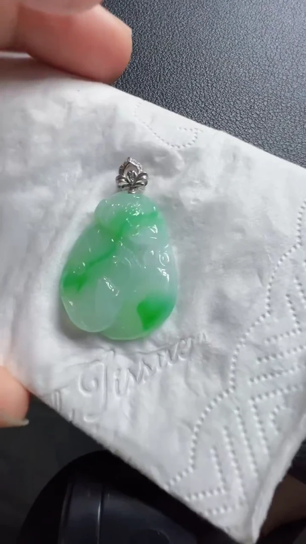 吊坠(不含链)18K金镶嵌翡翠2880