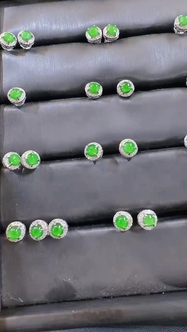 翡翠银S925镶嵌耳饰天然A货翡翠+发其一
