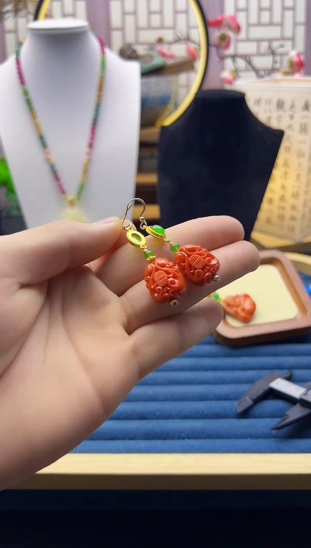 【闪购商品】玛瑙/玉髓耳钉14K金镶嵌E149