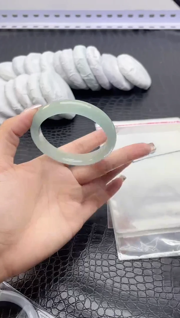 200手镯所见即所得拍啥发啥