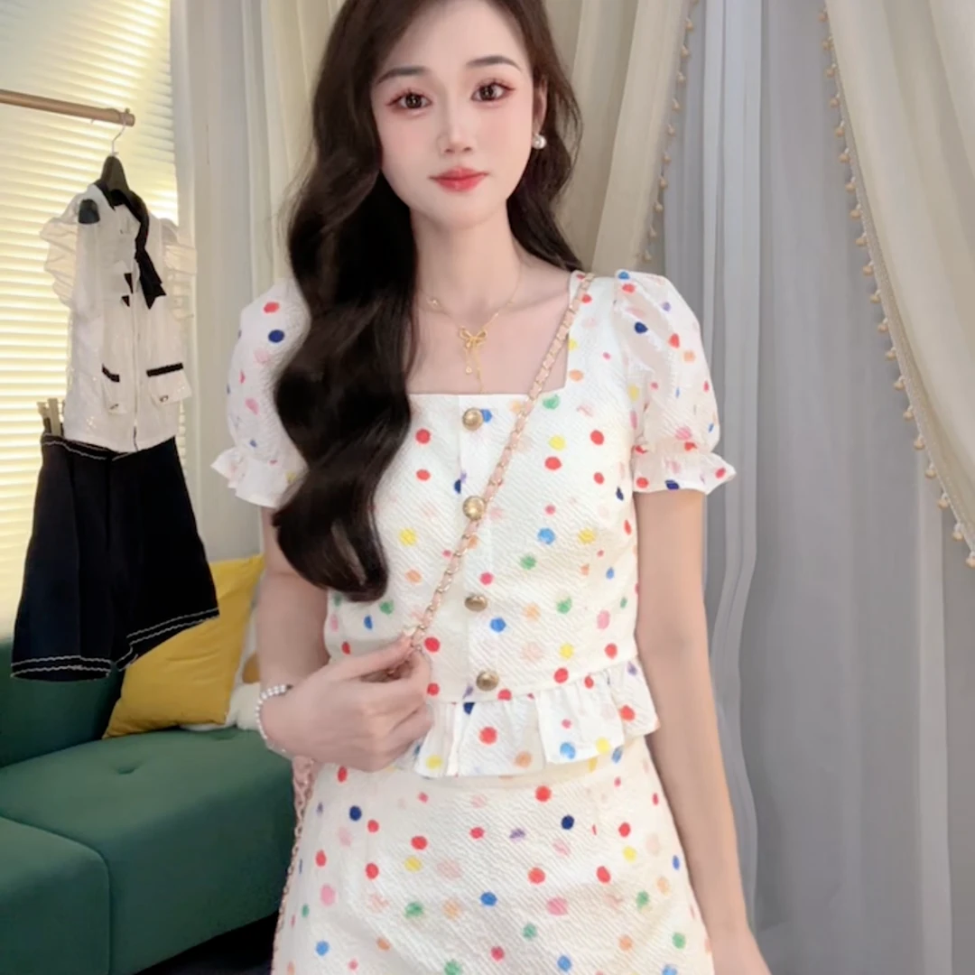 2025法式气质纯欲多巴胺波点方领短袖上衣女高腰设计感半身裙套装