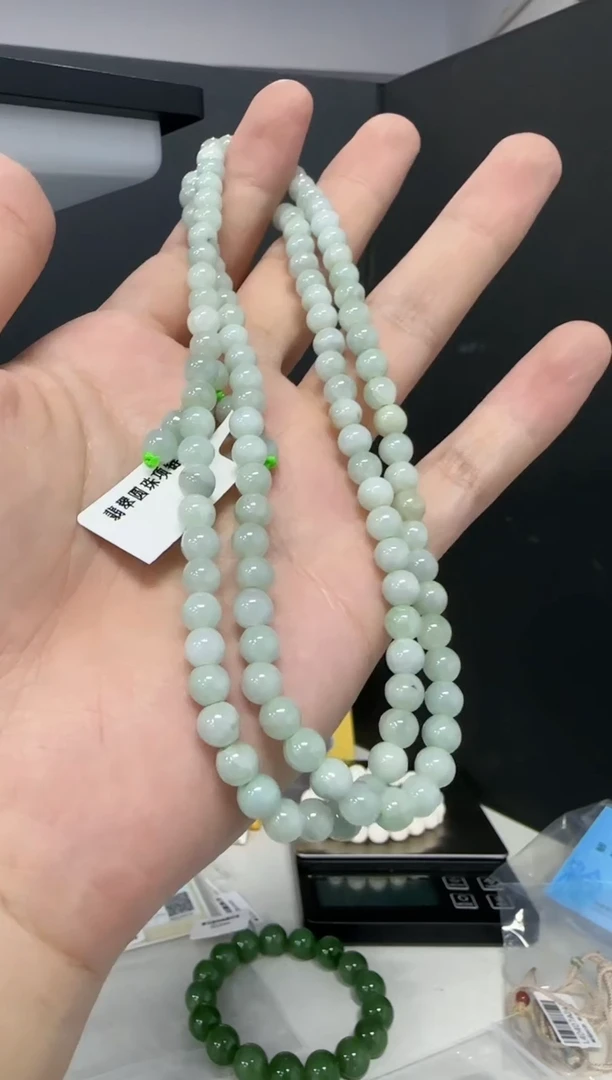 翡翠未镶嵌项链19 翡翠圆珠项链
