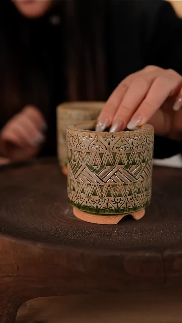 【闪购商品】红陶1-18-075默认有瑕一个口6