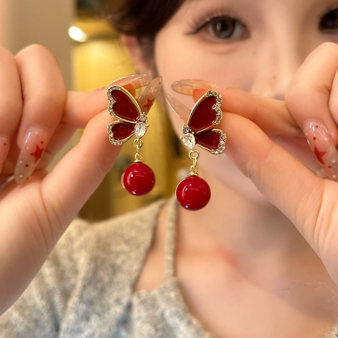 合金仿珍珠耳饰 红色珠珠蝴蝶耳环安可拉红耳饰轻奢高级感耳钉女