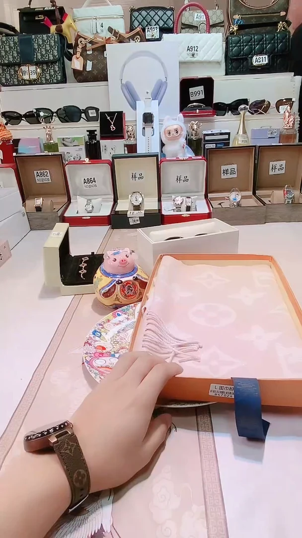 瓷片瓷器 库房到期 全部地板价@@1
