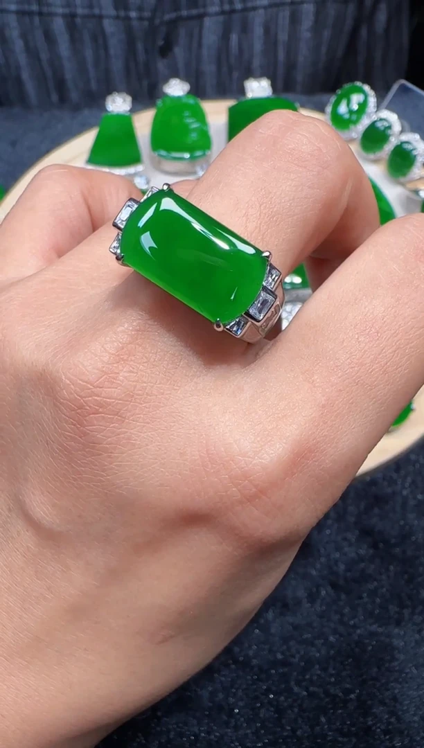 未镶嵌定制翡翠翡翠戒指74