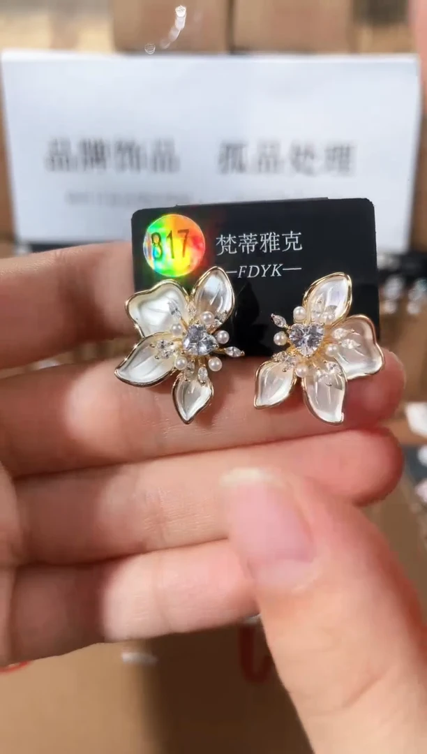 合金925银锆石梵817