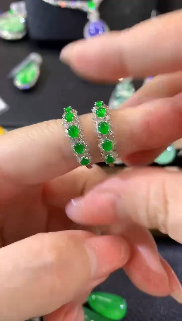 18K金镶嵌戒指翡翠D55 多样性发货一件