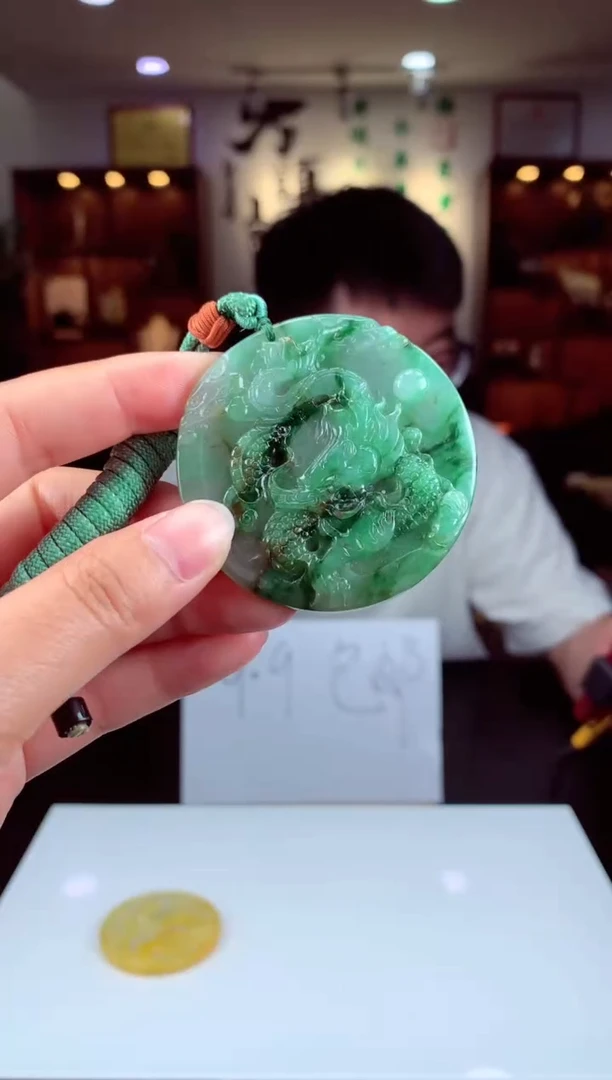 【闪购商品】翡翠颈饰未镶嵌天然A货翡翠（拍一发一）