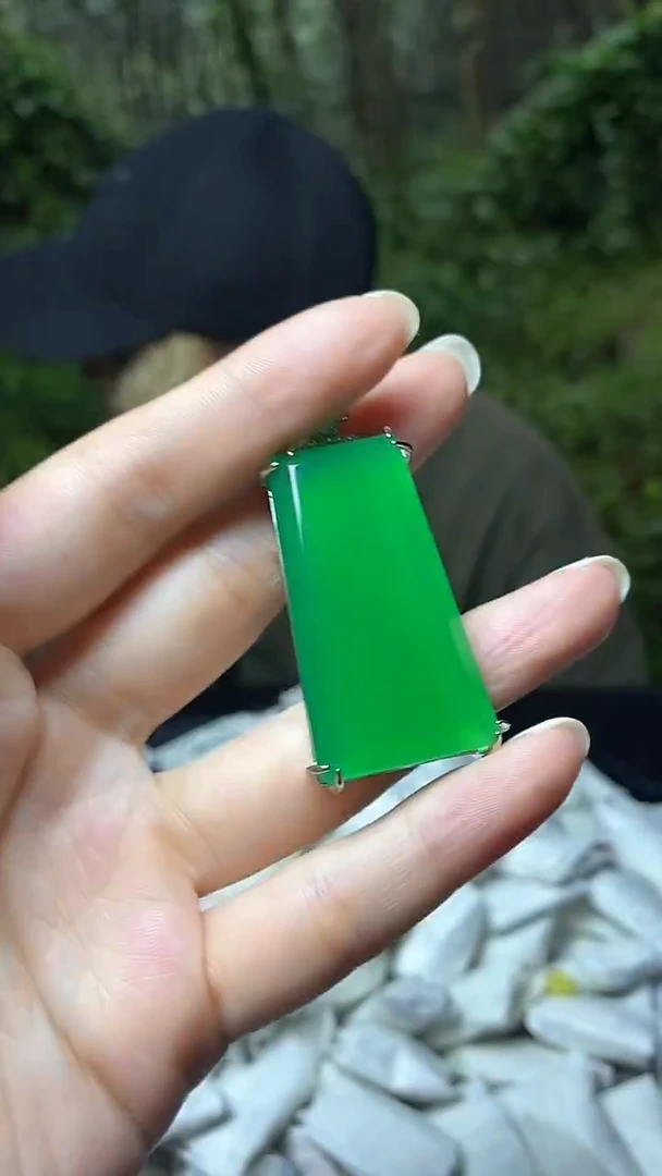 满色吊坠  所见即所得！