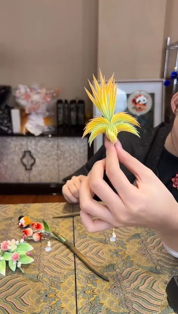 刺绣星****?非遗绒花（发饰）