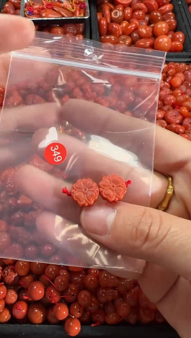 【闪购商品】南红玛瑙颈饰未镶嵌1