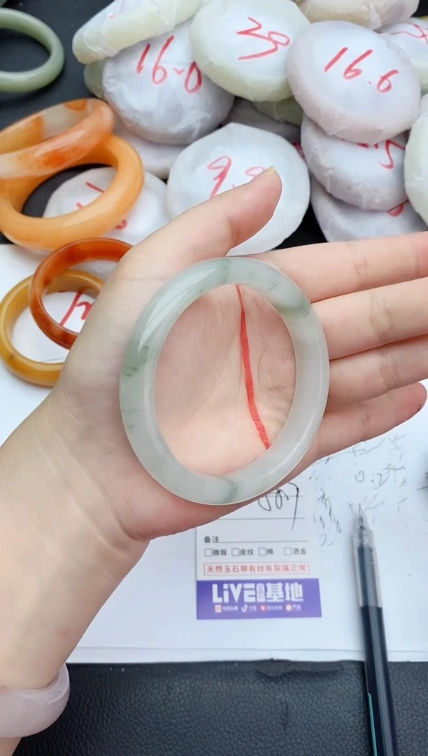 石英质玉手镯未镶嵌196+57/58/59 58.7