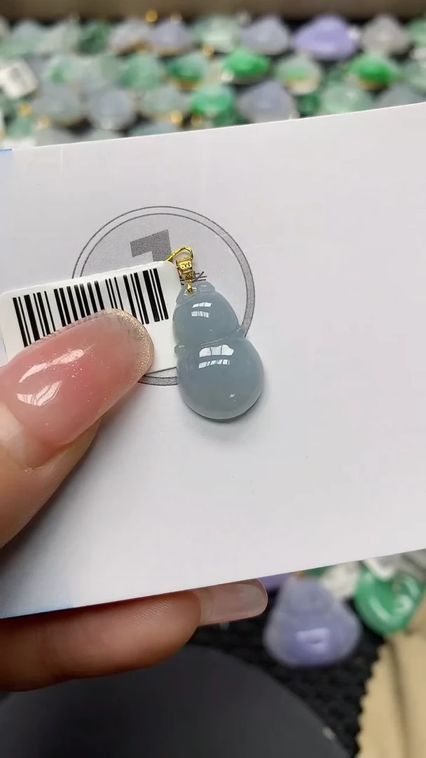 颈饰18K金镶嵌翡翠a货百元以下同包裹多件发出的只收取一单运费