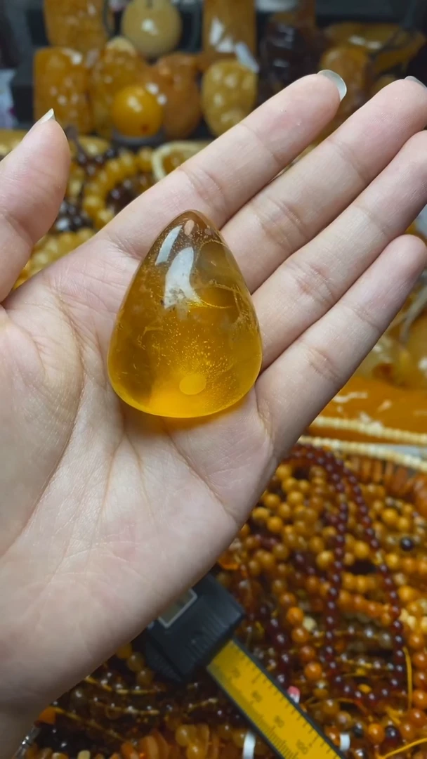 未镶嵌琥珀珠宝奇石蜜蜡