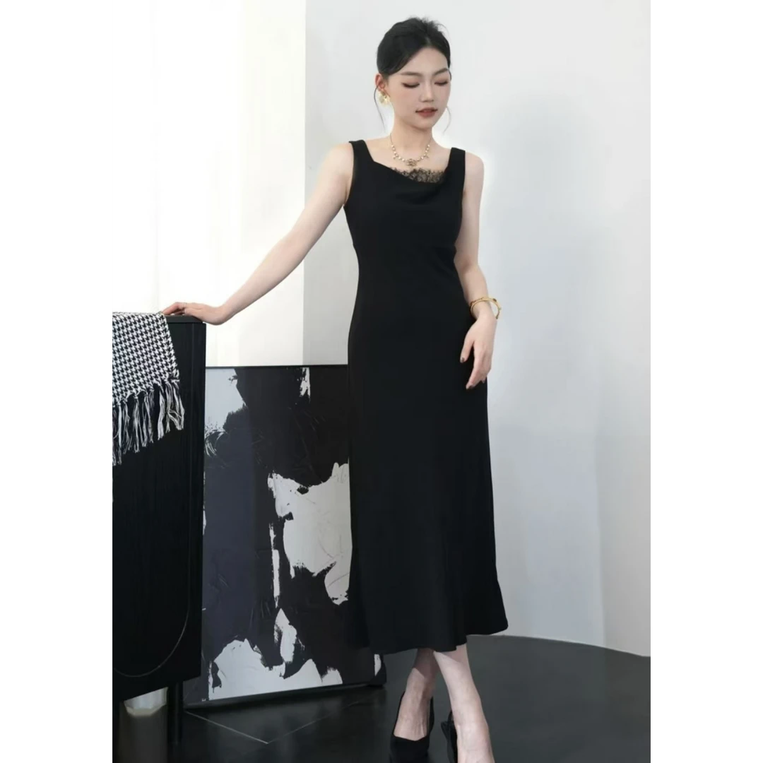 AMASS/阿玛施新款法式吊带裙气质高腰显瘦U型领无袖连衣裙550056