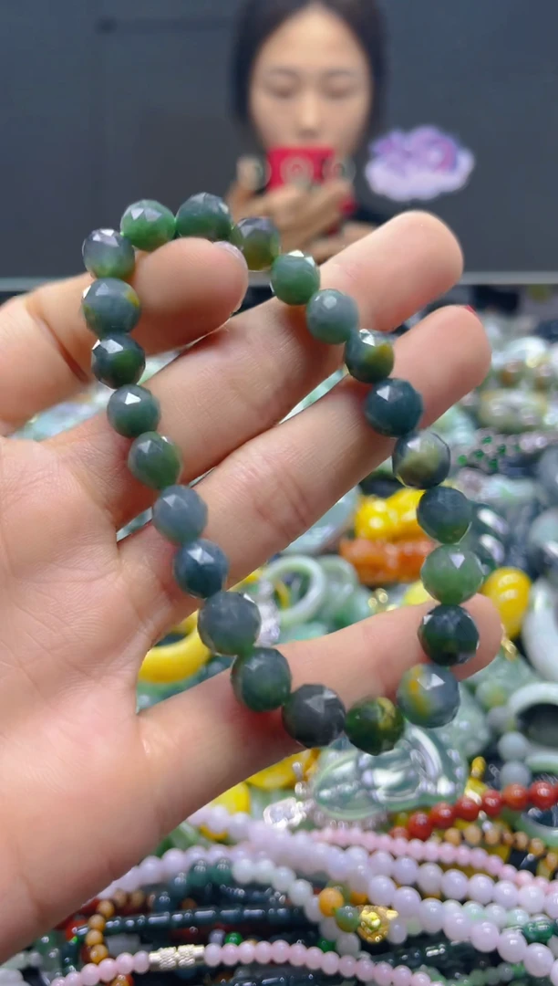 颈饰未镶嵌翡翠7MM/L/翡翠A货，一件也是批发价