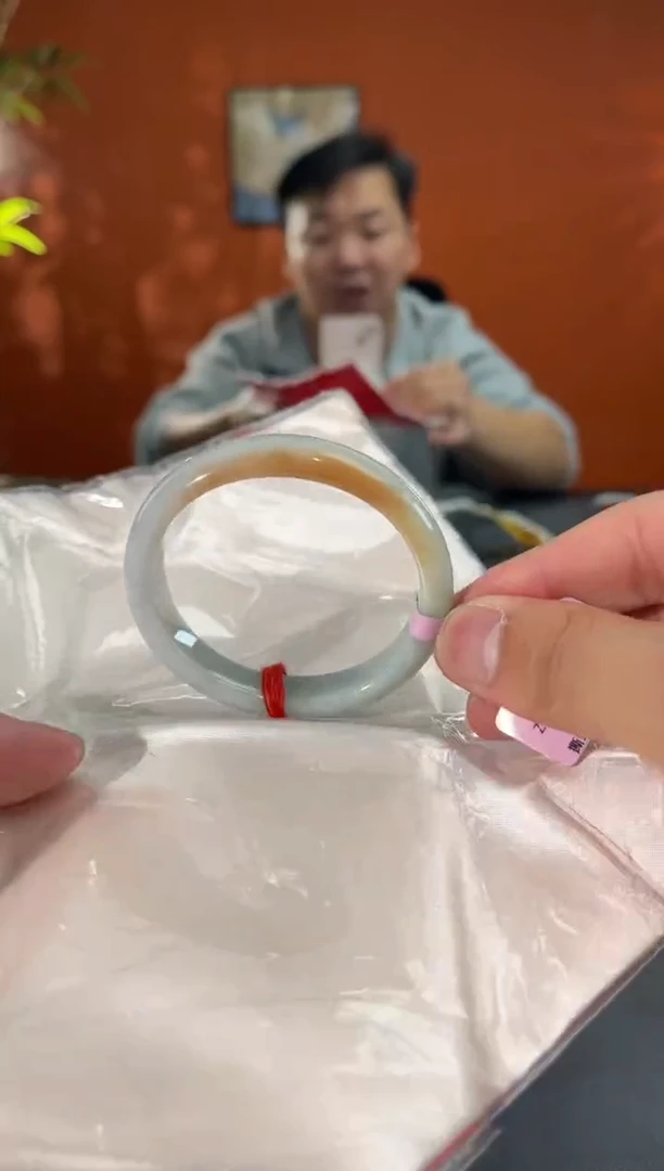 未镶嵌手镯（贵妃镯）翡翠9 52贵