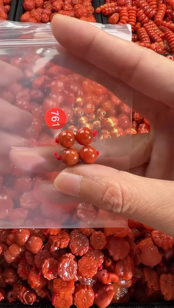 【闪购商品】南红玛瑙颈饰未镶嵌1