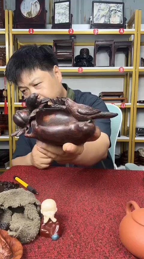 木尔*大红酸枝烟缸