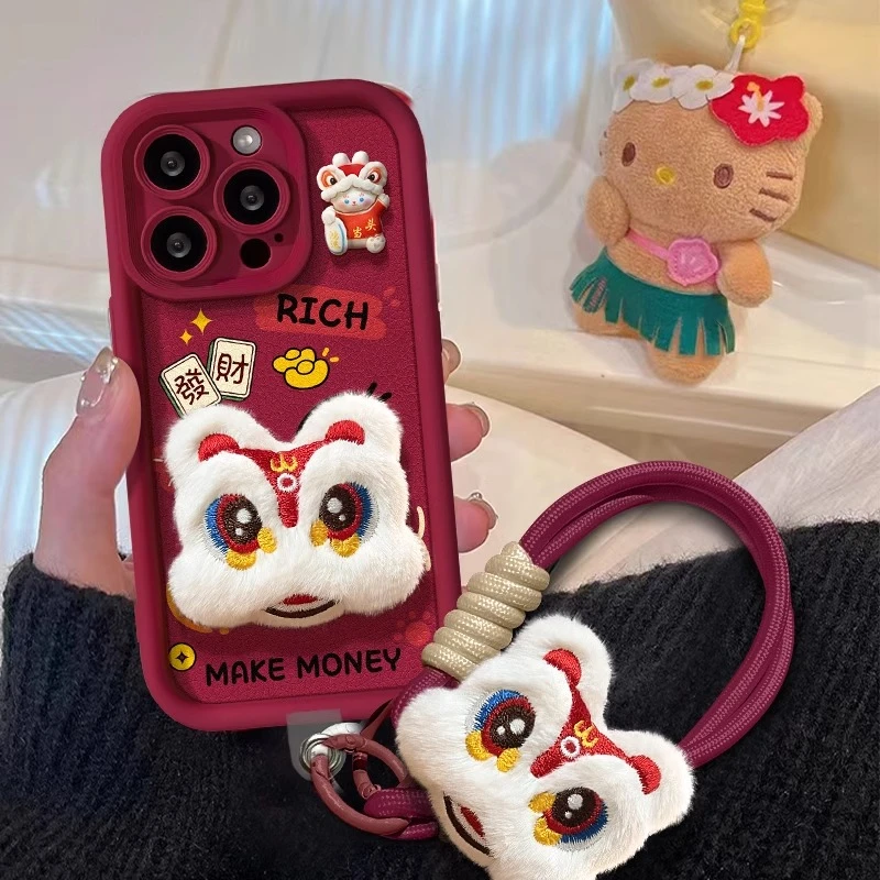 新年红色毛绒舞狮iPhone15苹果13全包14promax手机壳12可爱78创意