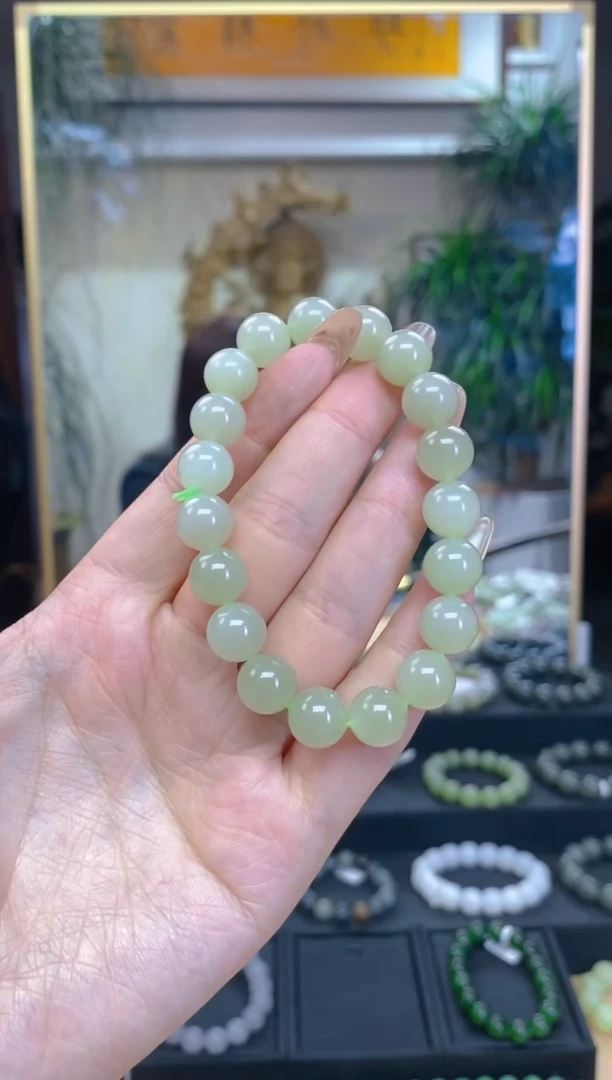 未镶嵌手串和田玉卡10