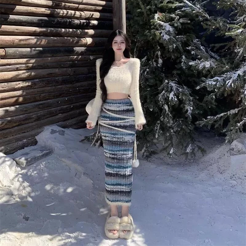 一整套初冬穿搭毛茸茸短款针织毛衣高腰包臀半身裙漂亮洋气套装裙