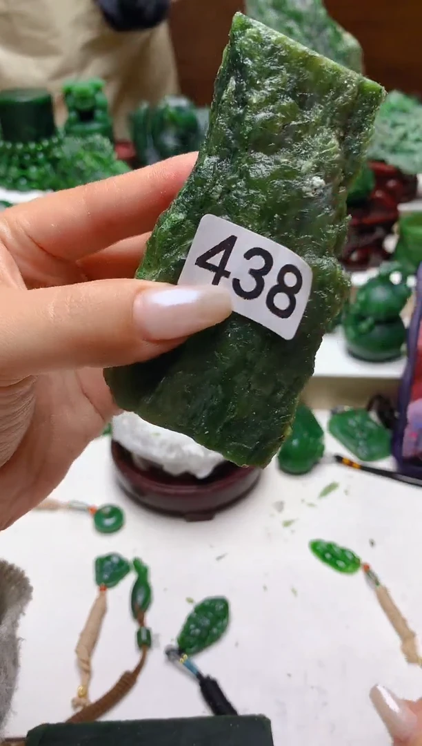未镶嵌和田玉（碧玉）珠宝半成品1