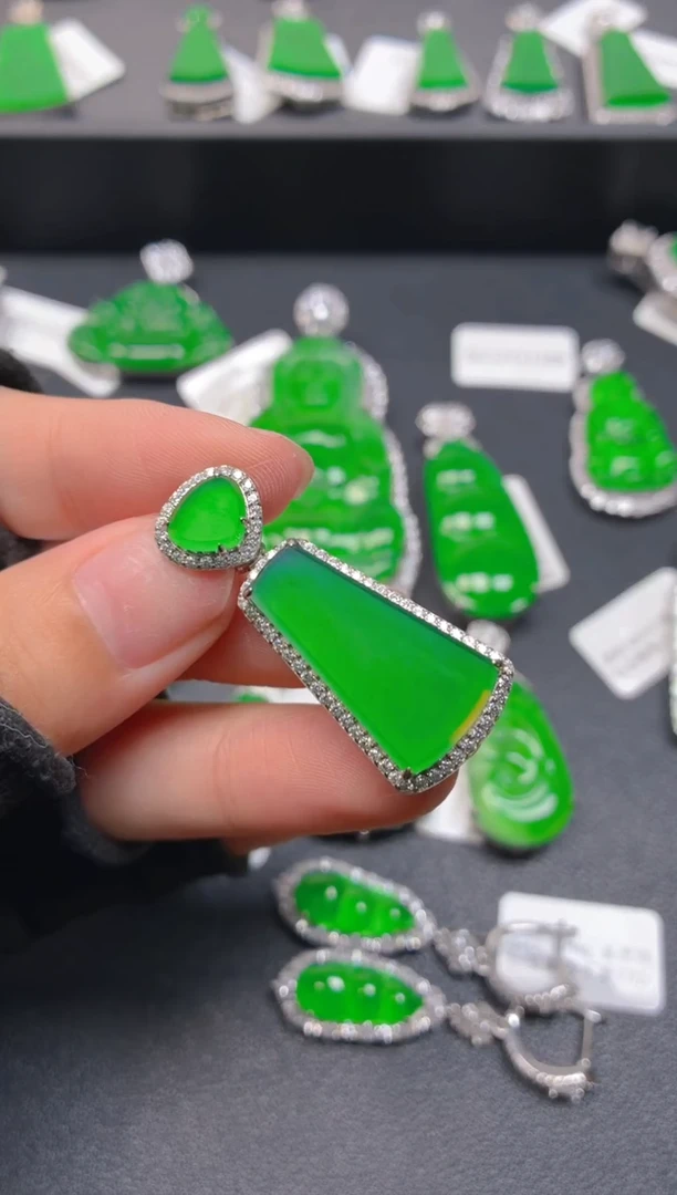 吊坠(不含链)银S925镶嵌翡翠1