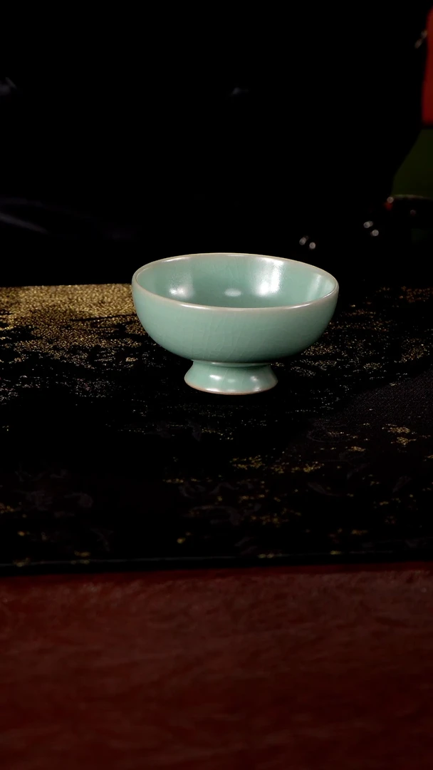 杯高足普洱杯90cc 匠工款君绿釉