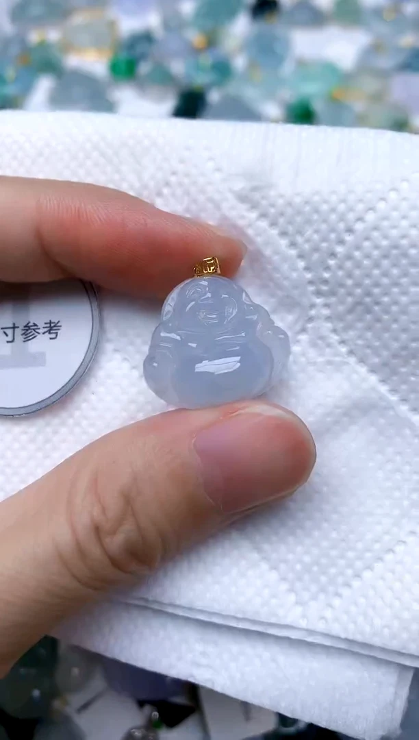 颈饰18K金镶嵌翡翠天然A货翡翠