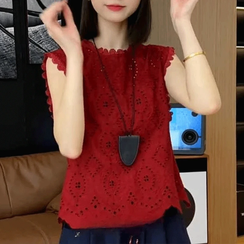 2025夏季新款蕾丝花边镂空无袖针织衫女装坎肩后背拉满显瘦小罩衫