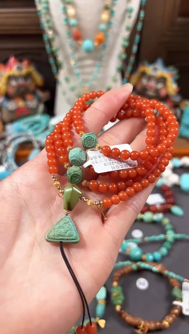 【闪购商品】南红玛瑙颈饰18K金镶嵌南红项链