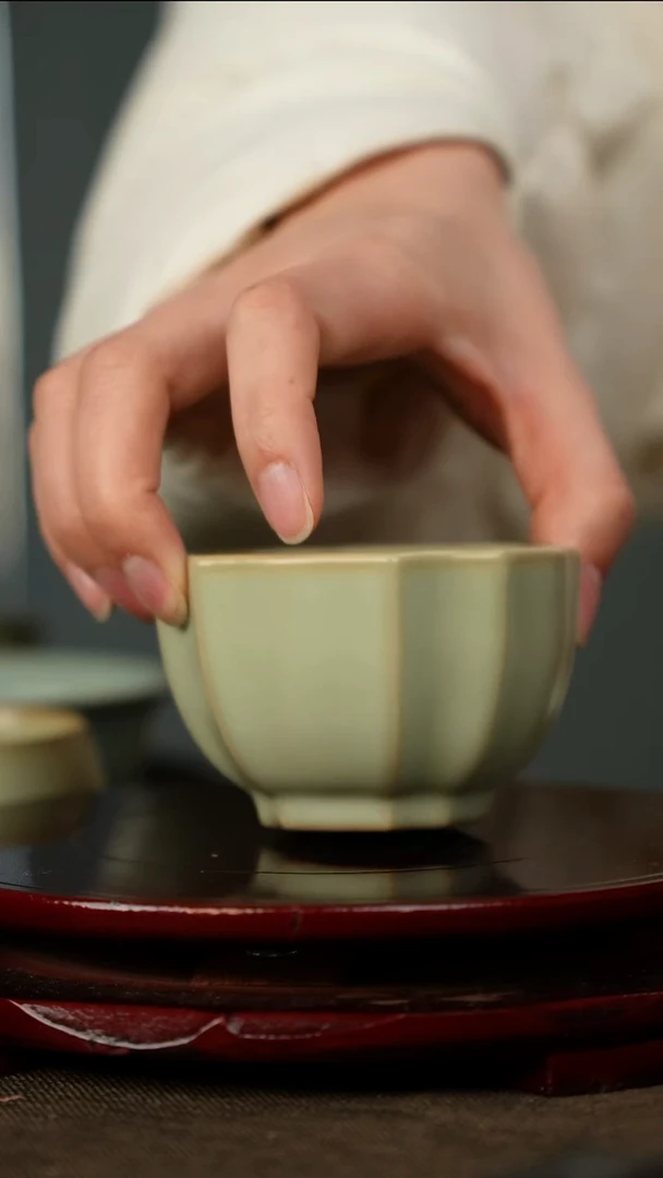 粉青 四方葵口杯